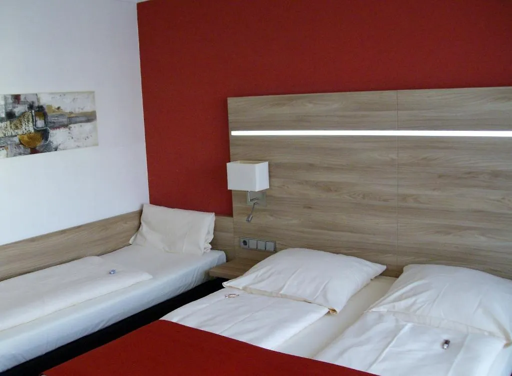 Superior Hotel Praesident Munich 3*,